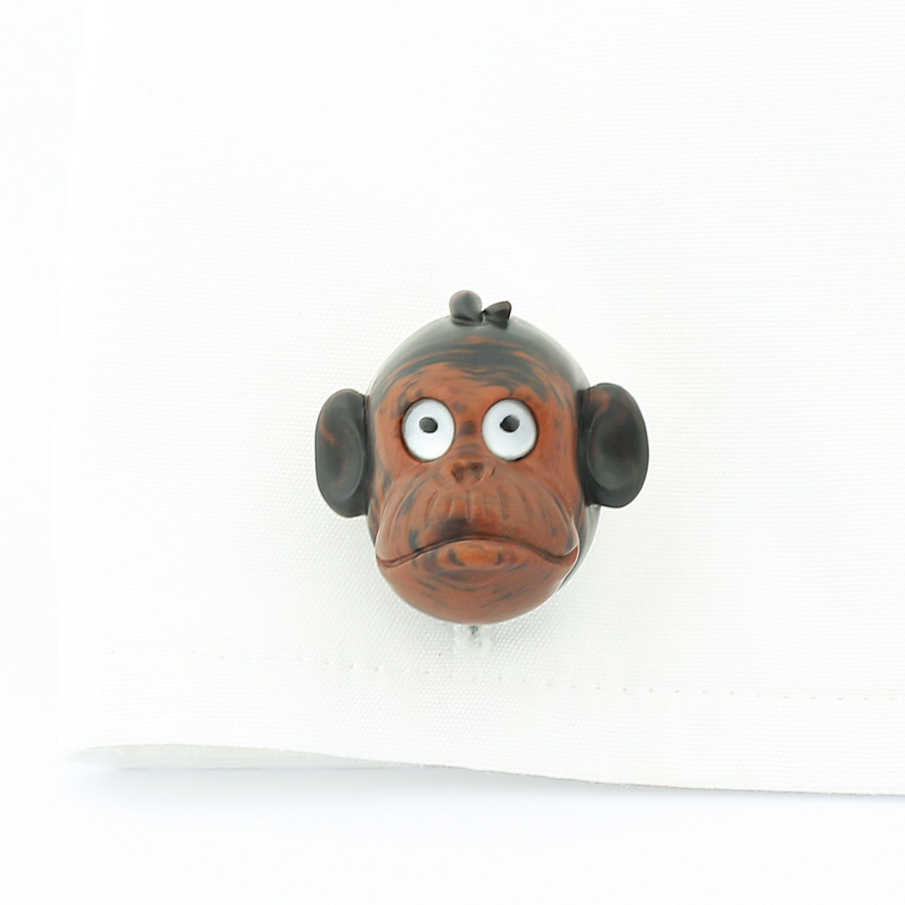 CHIMP WITH ROCK CRYSTAL AND MOTHER OF PEARL EYES 14ct GOLD CUFFLINKS - cuff