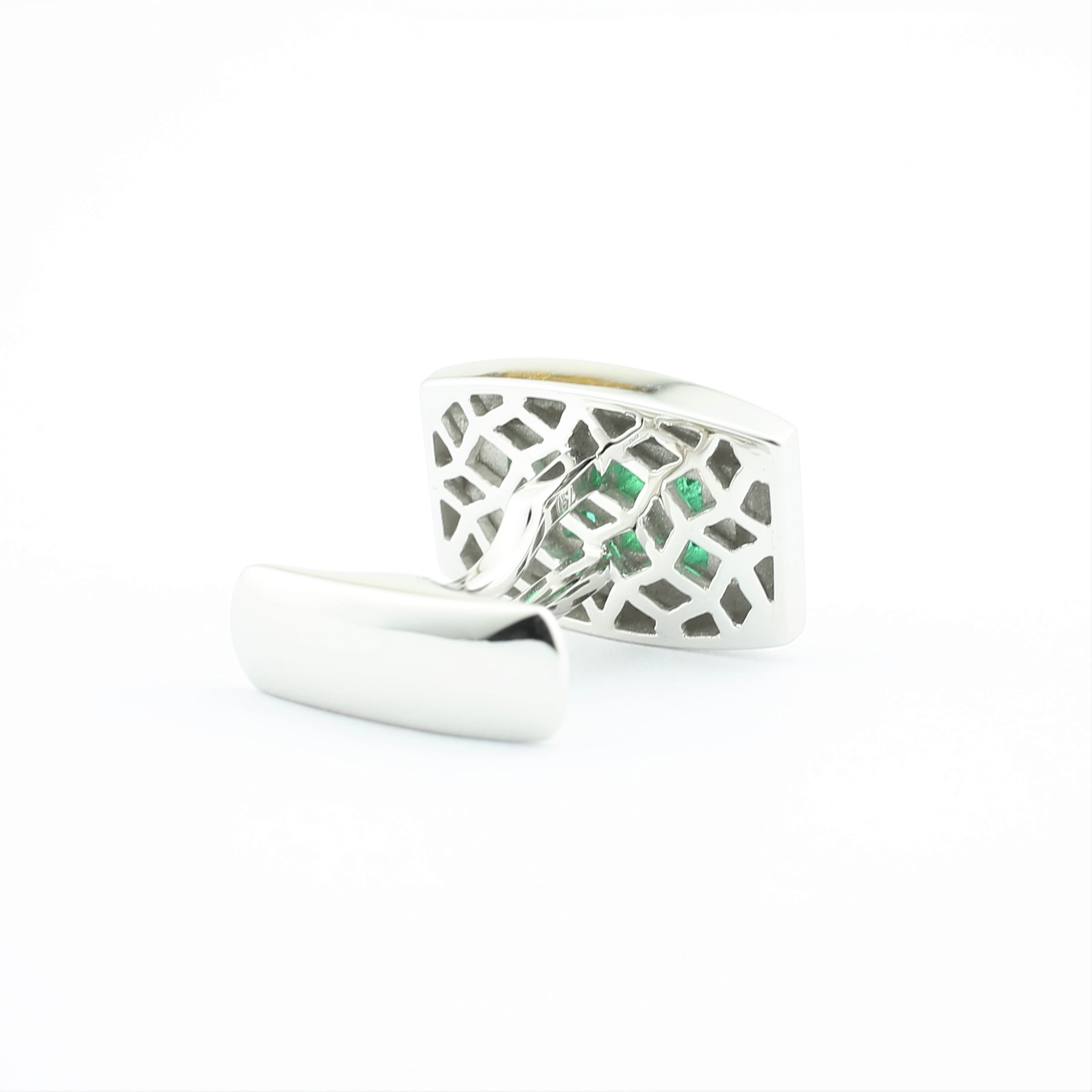 EMERALD SET CUFFLINKS IN 18ct WHITE GOLD - rear