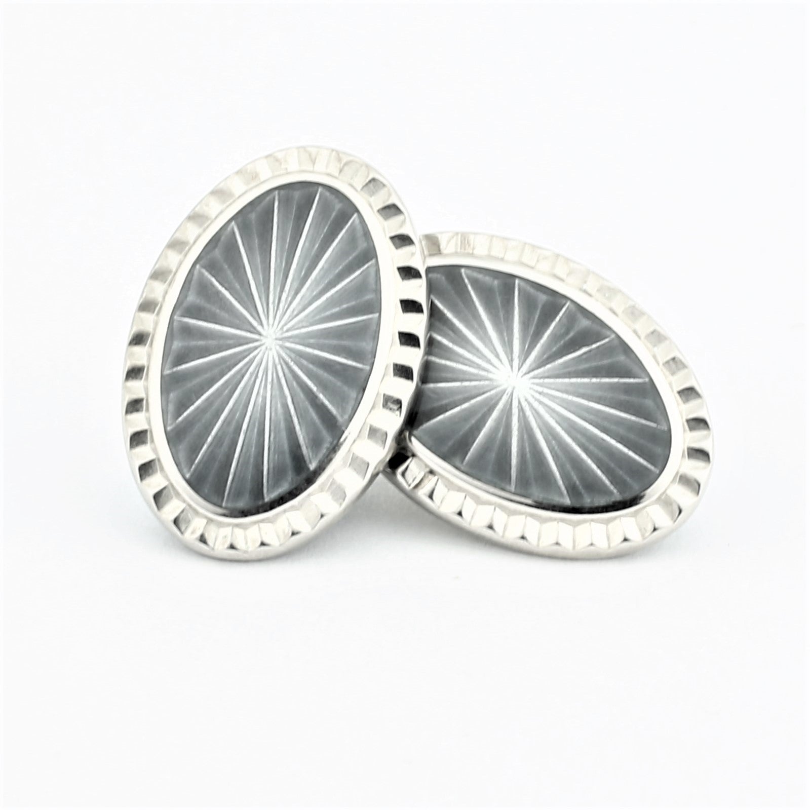 Prism cufflinks in grey enamel and silver