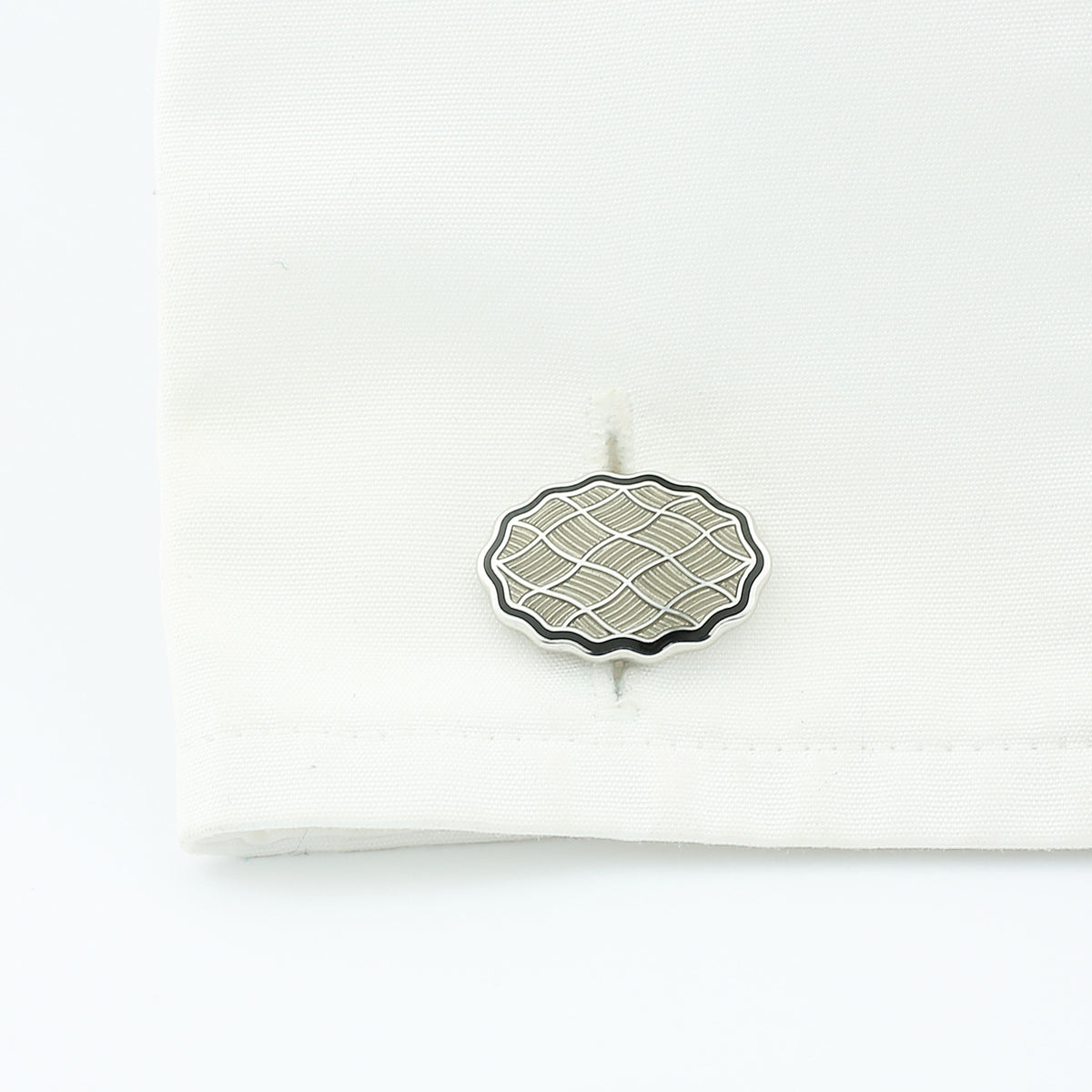 wavy black/transparent enamel t-bar 18ct white gold cufflinks - cuff