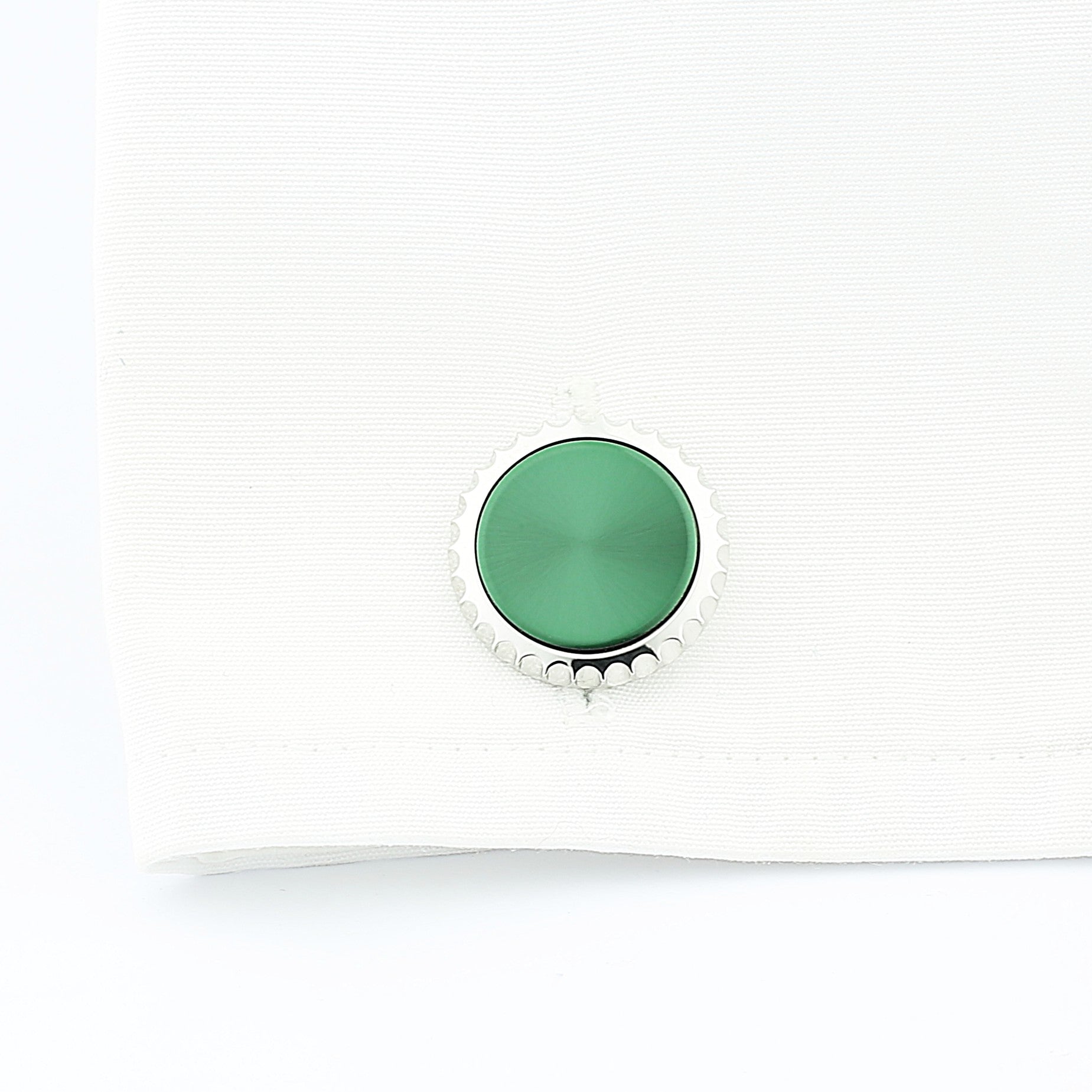 cog vivid green 18ct white gold cufflinks - cuff