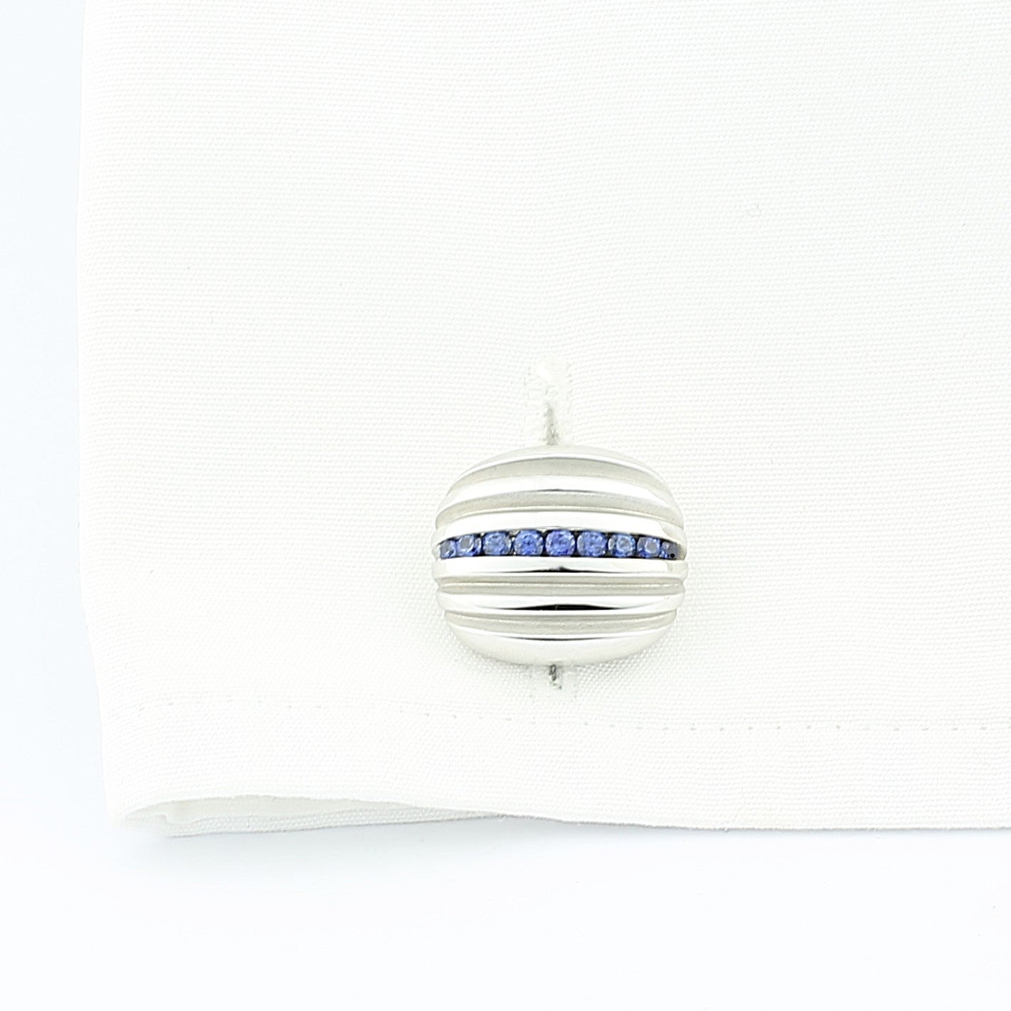 sapphire centred ribbed cushion 18ct white gold cufflinks - cuff