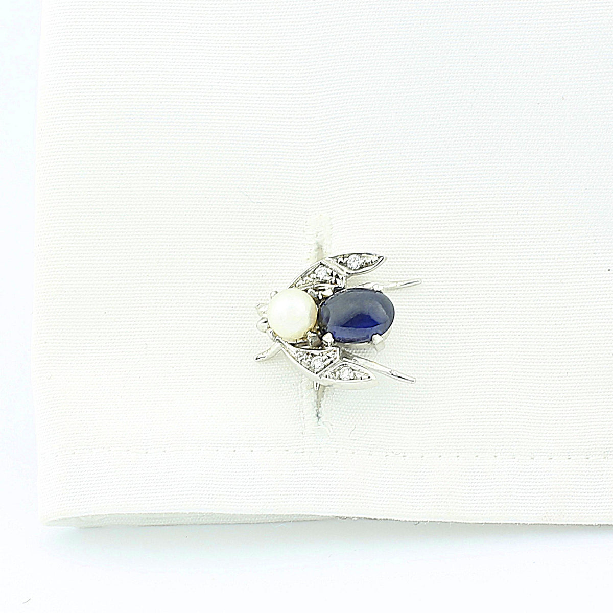 bee pearl and diamond 18ct white gold CUFFLINKS - cuff