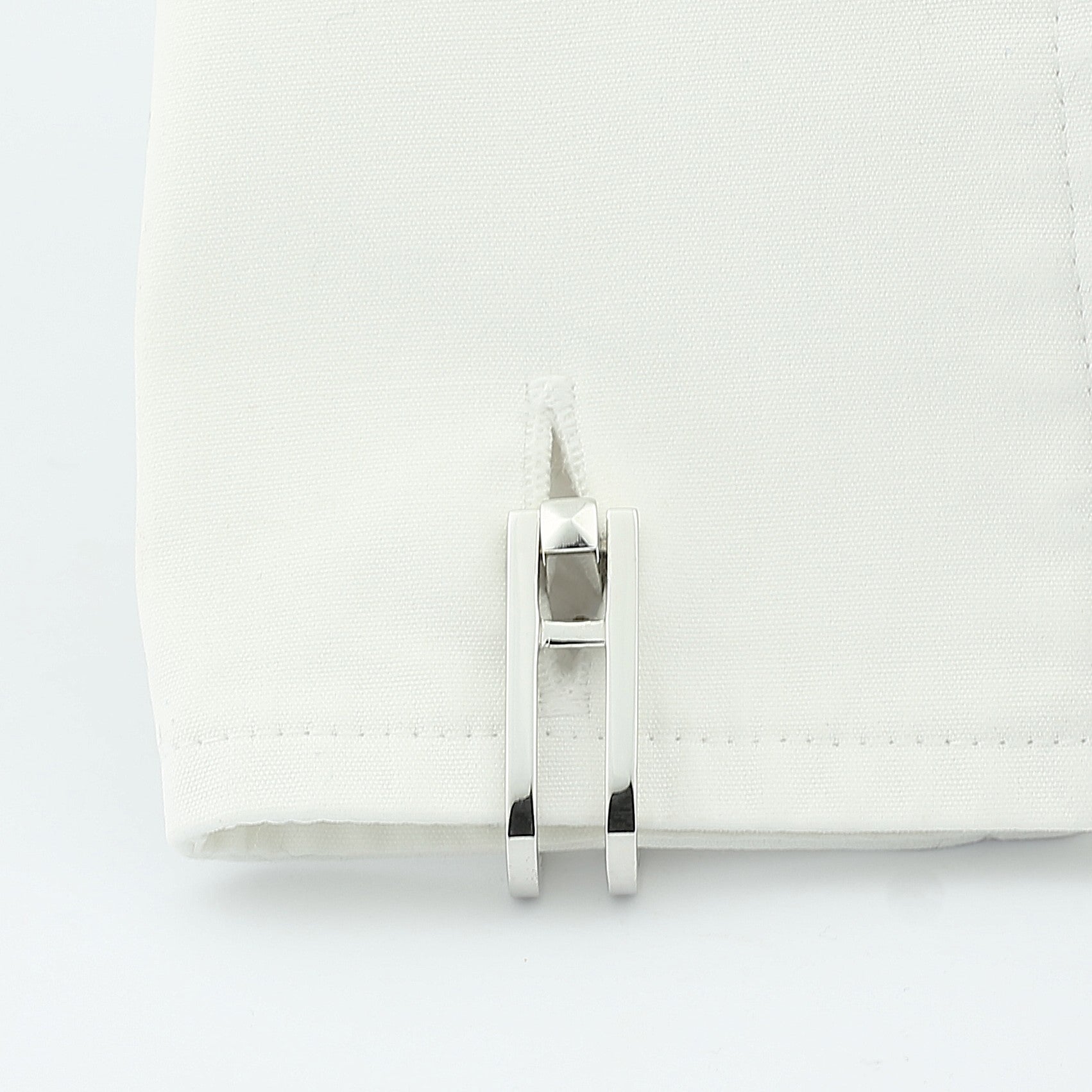 DOUBLE STIRRUP 18ct WHITE GOLD CUFFLINKS - cuff