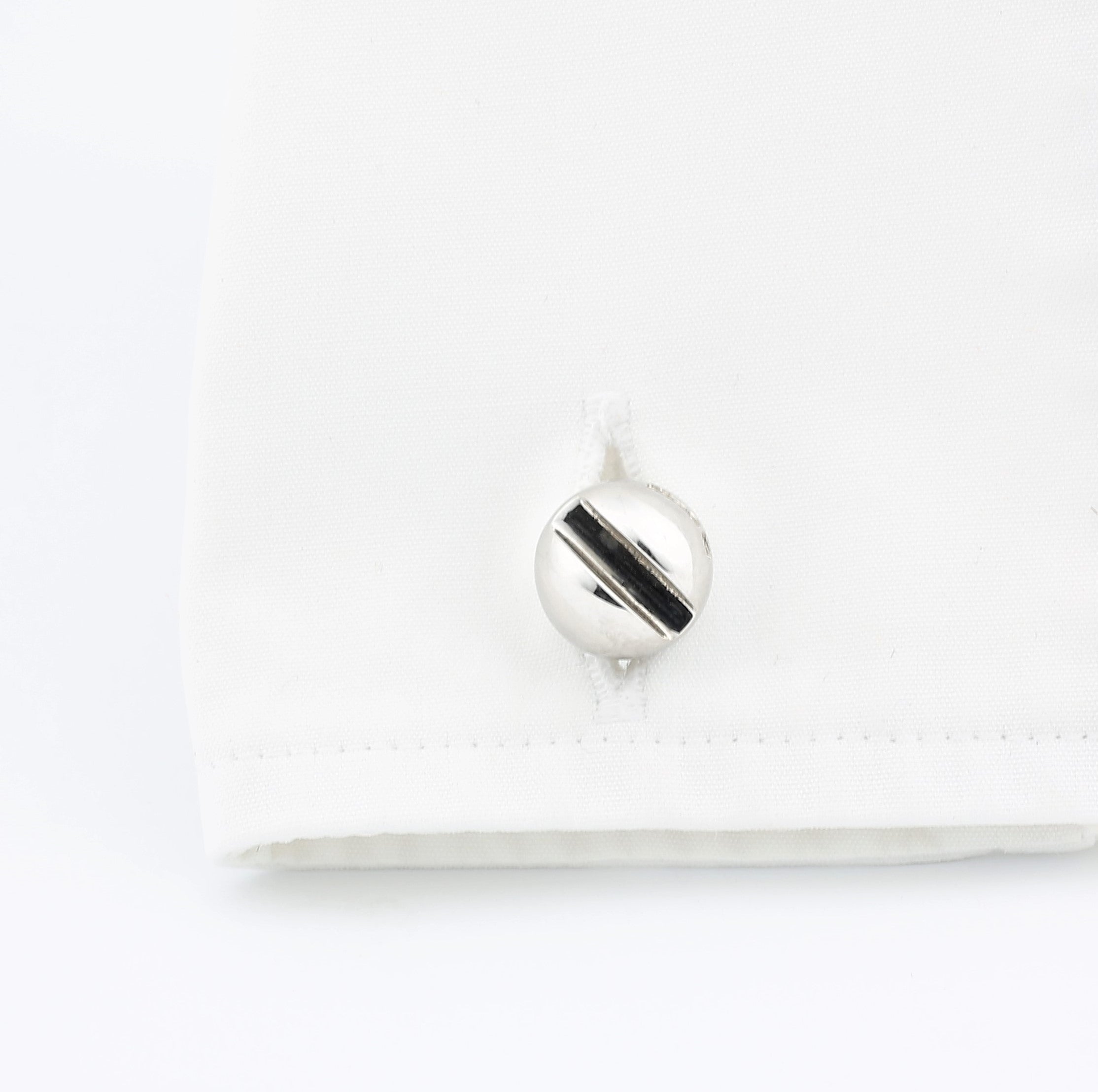 Nut and bolt cufflinks in silver  - cuff