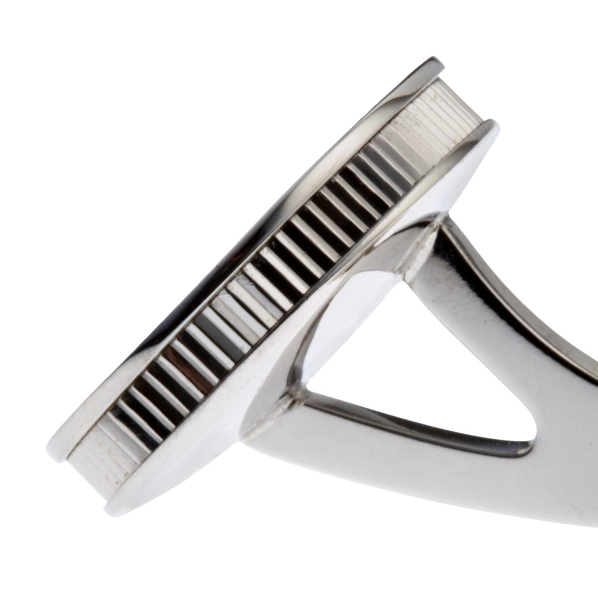 MOTHER OF PEARL WITH REEDED EDGE OVAL DRESS SET 18ct WHITE GOLD - side