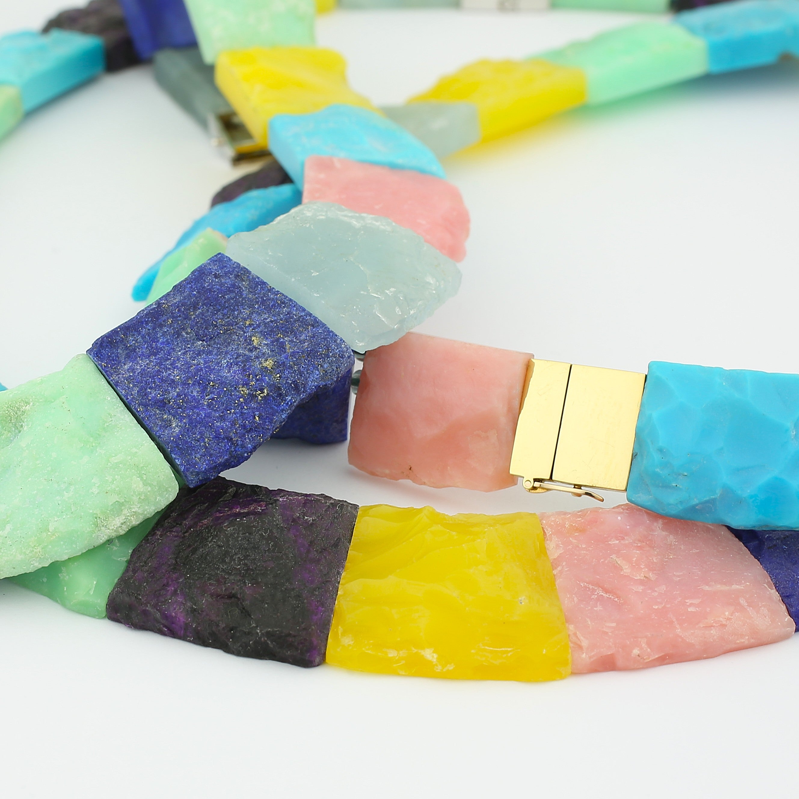 vibrant multicolour hardstone necklace - detail