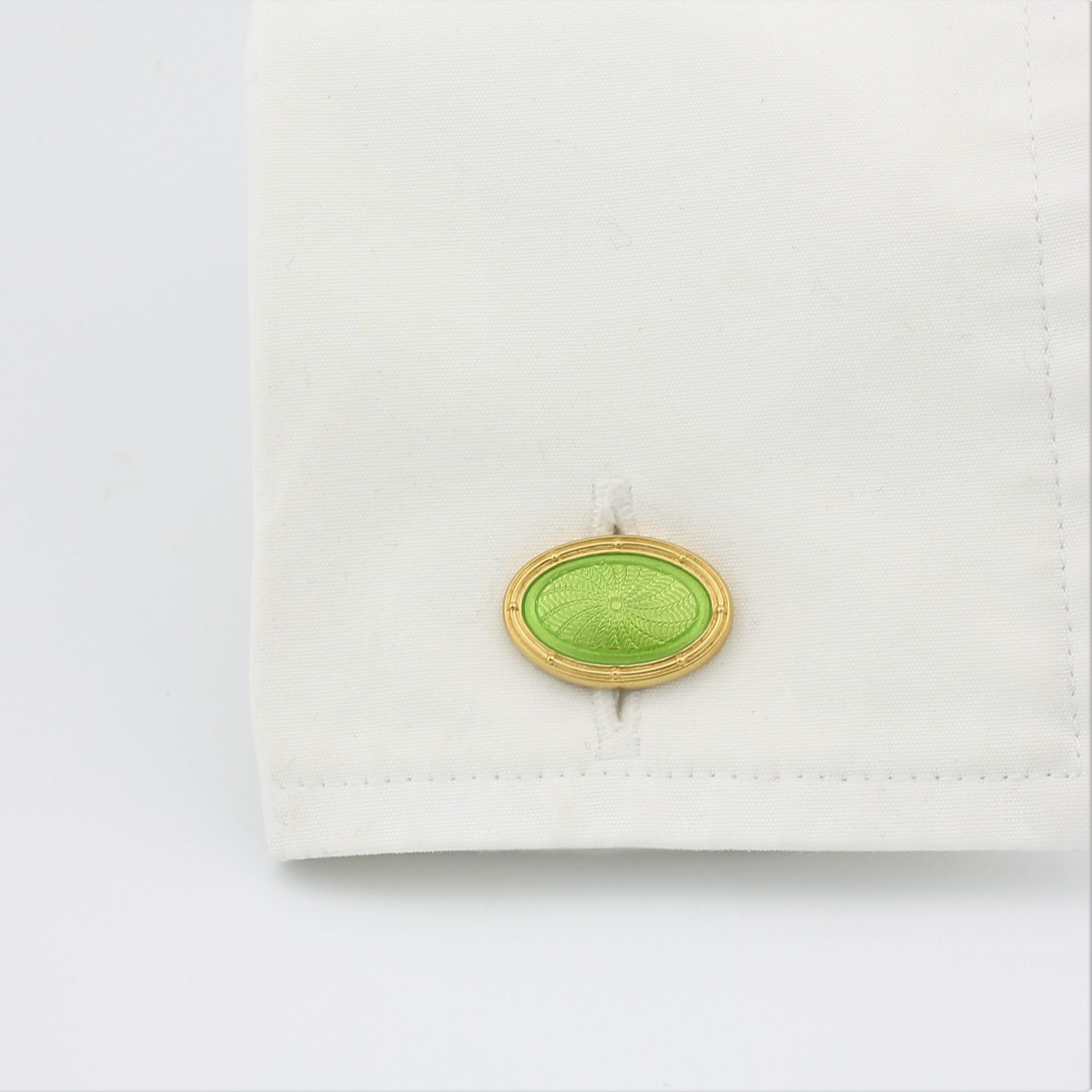 SPIRAL PALE GREEN ENAMEL 18ct YELLOW GOLD CUFFLINKS - CUFF