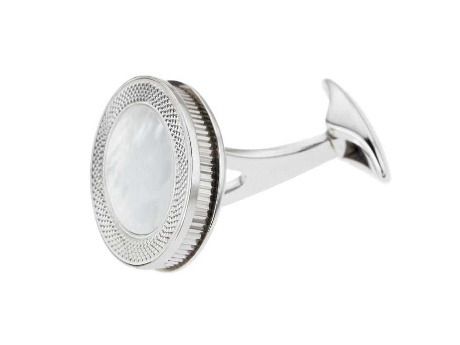 MOTHER OF PEARL WITH REEDED EDGE - OVAL - 18ct WHITE GOLD - cufflink