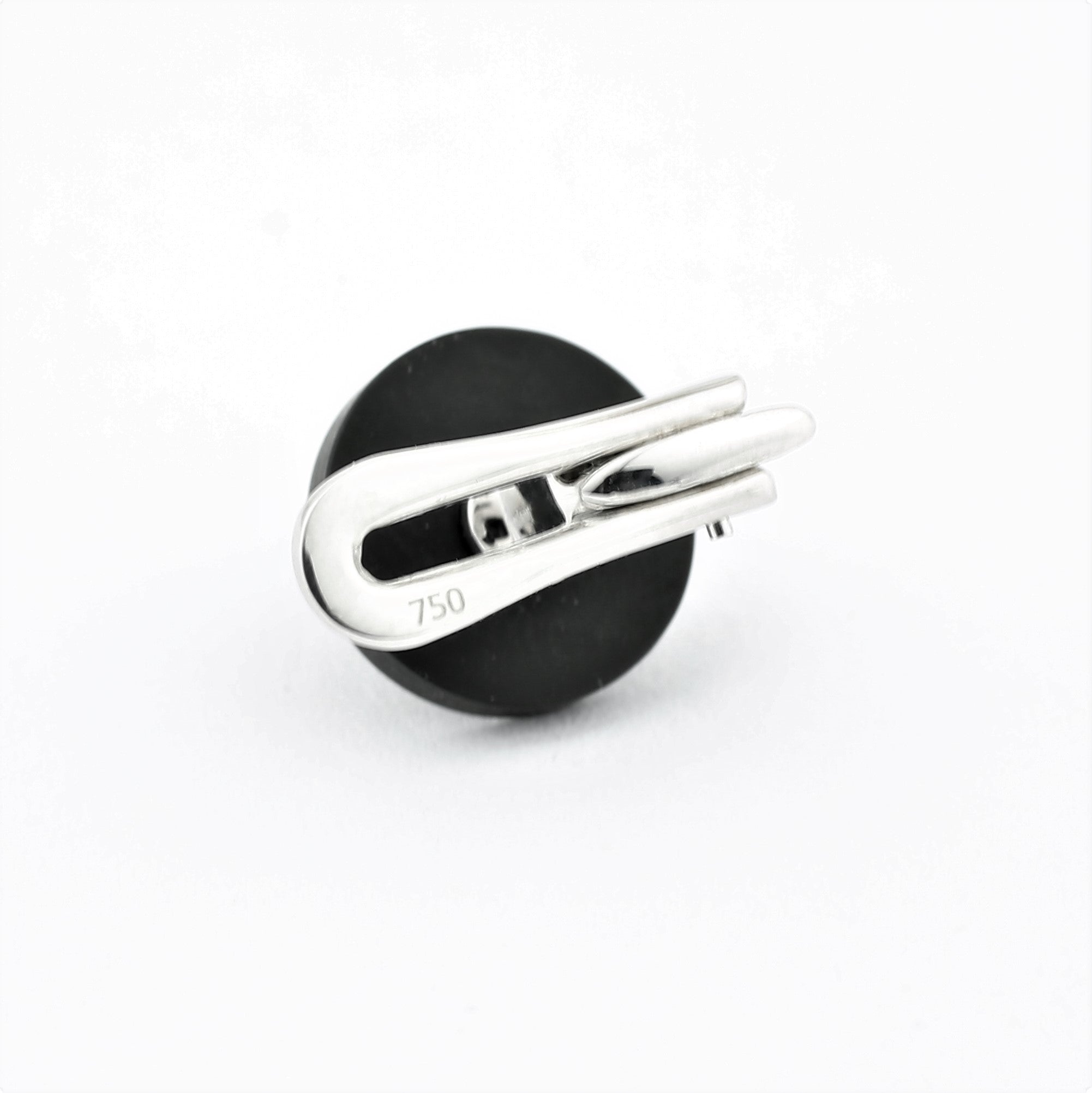 disc studs in 18k white gold - rear